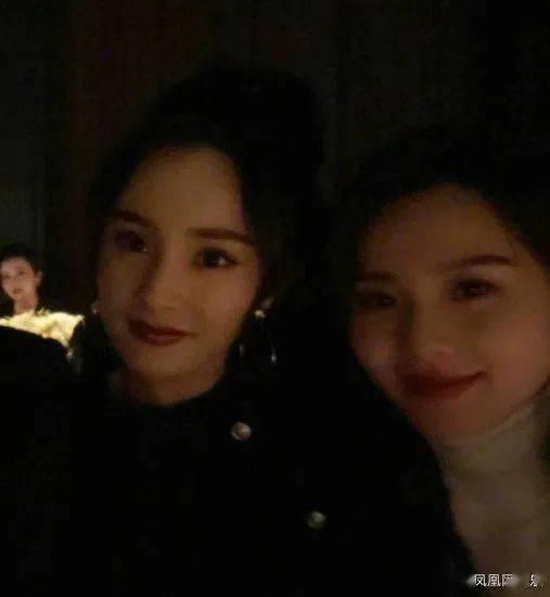 娱乐圈吃瓜哥疑似恋情曝光